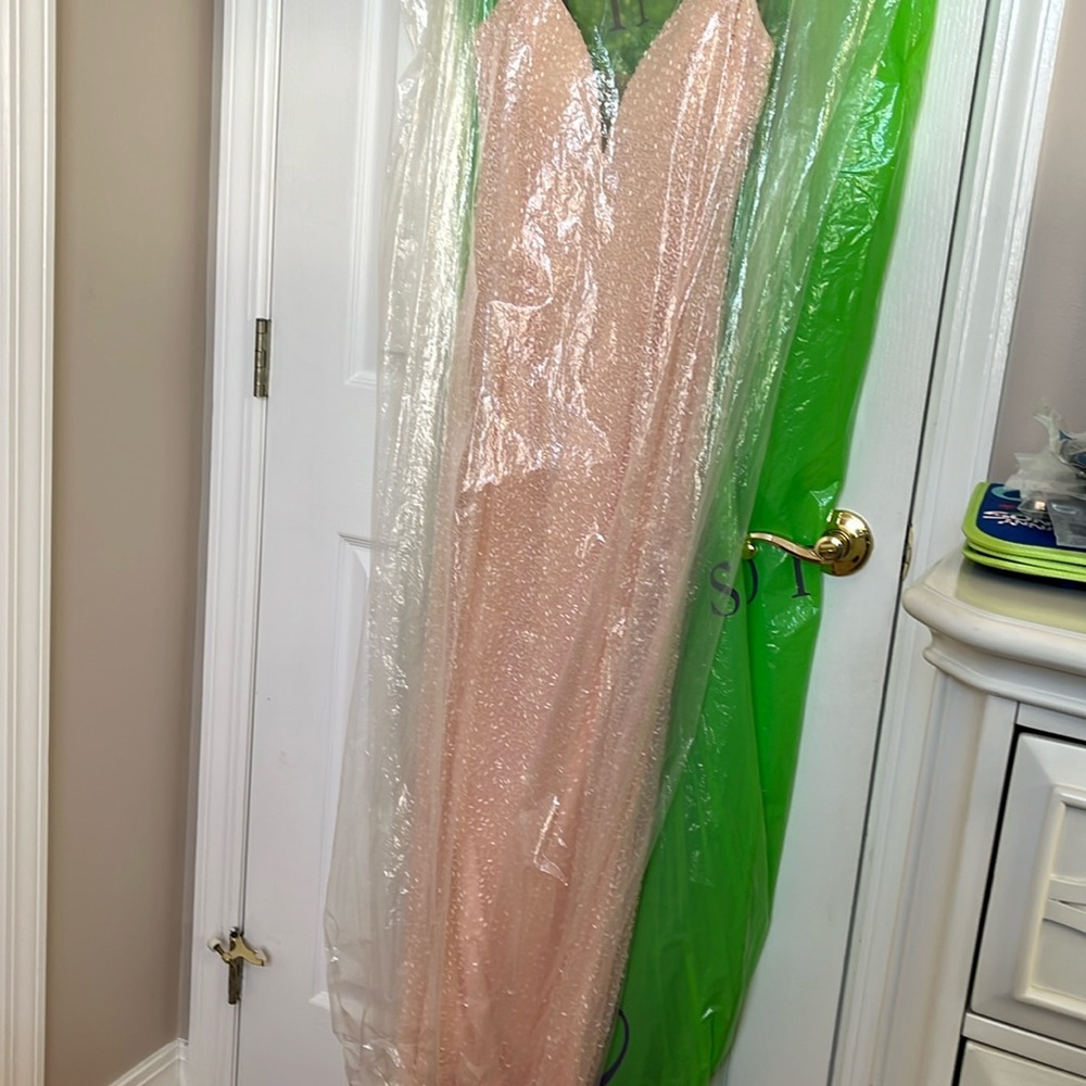 Prom gown